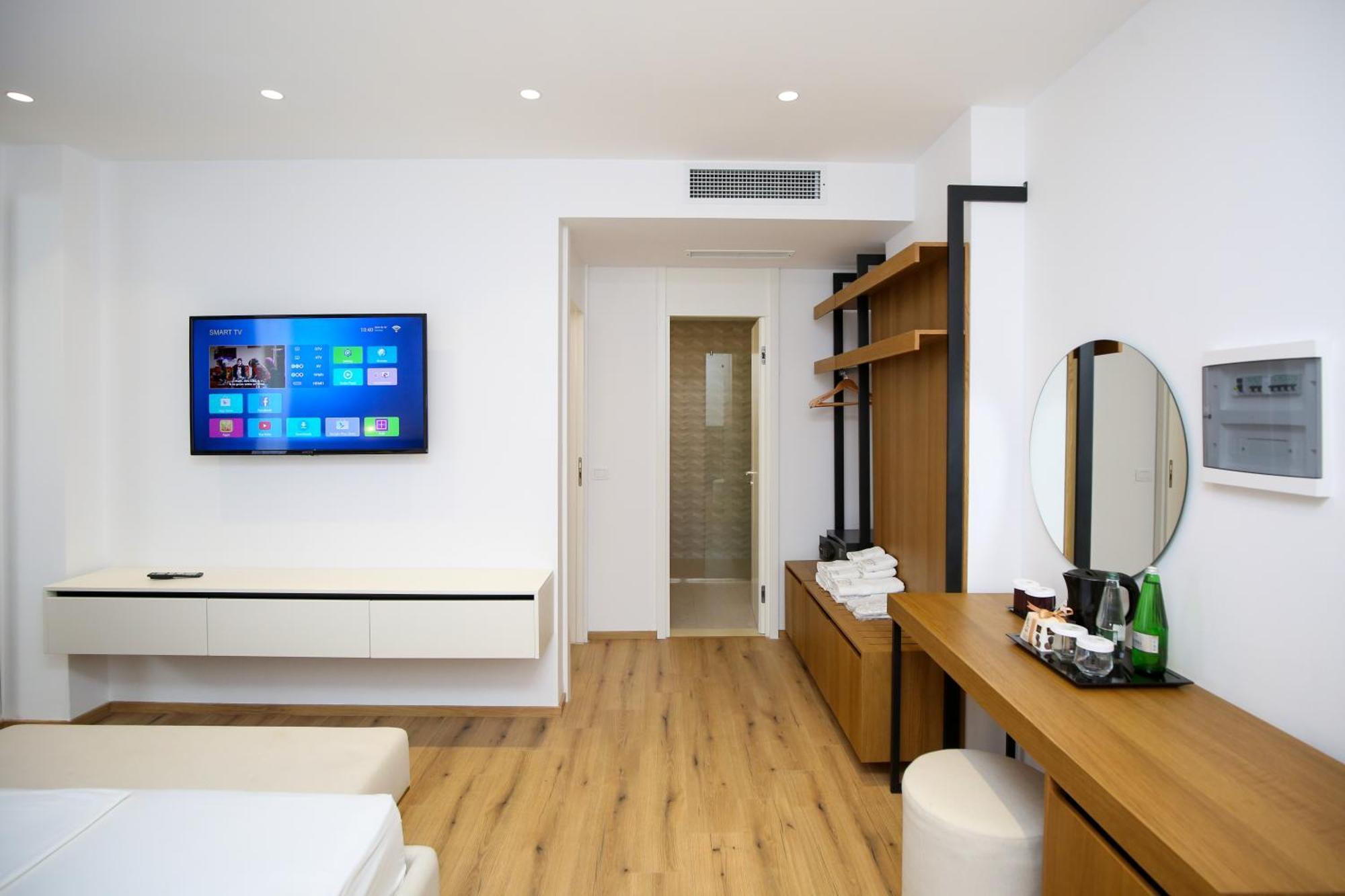 Oricon Coast Luxury Resort Orikum Ngoại thất bức ảnh