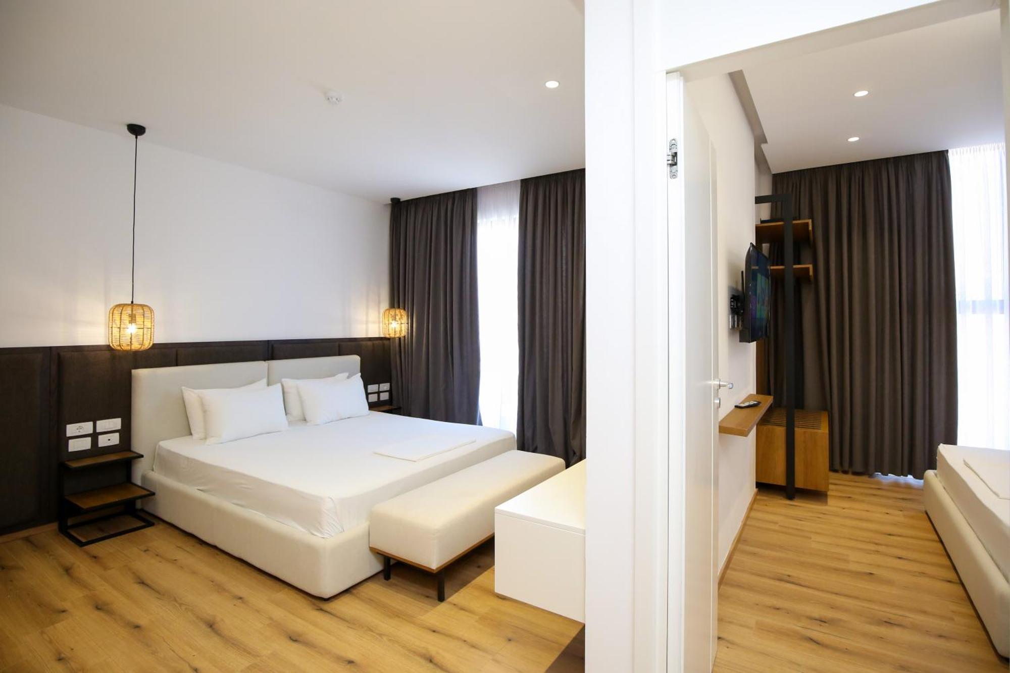 Oricon Coast Luxury Resort Orikum Ngoại thất bức ảnh