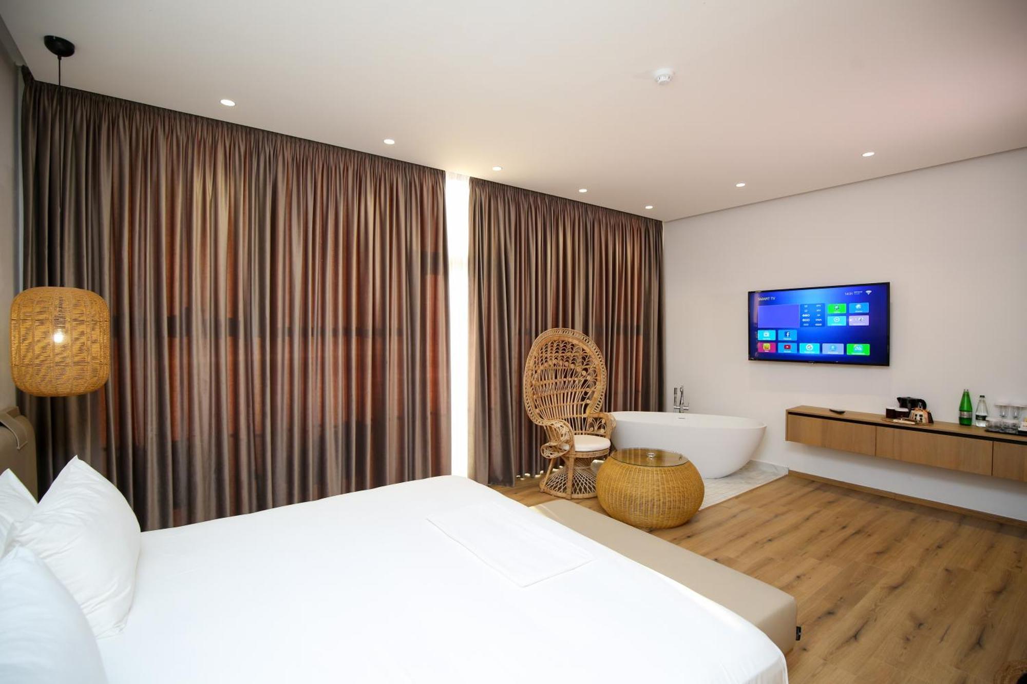 Oricon Coast Luxury Resort Orikum Ngoại thất bức ảnh