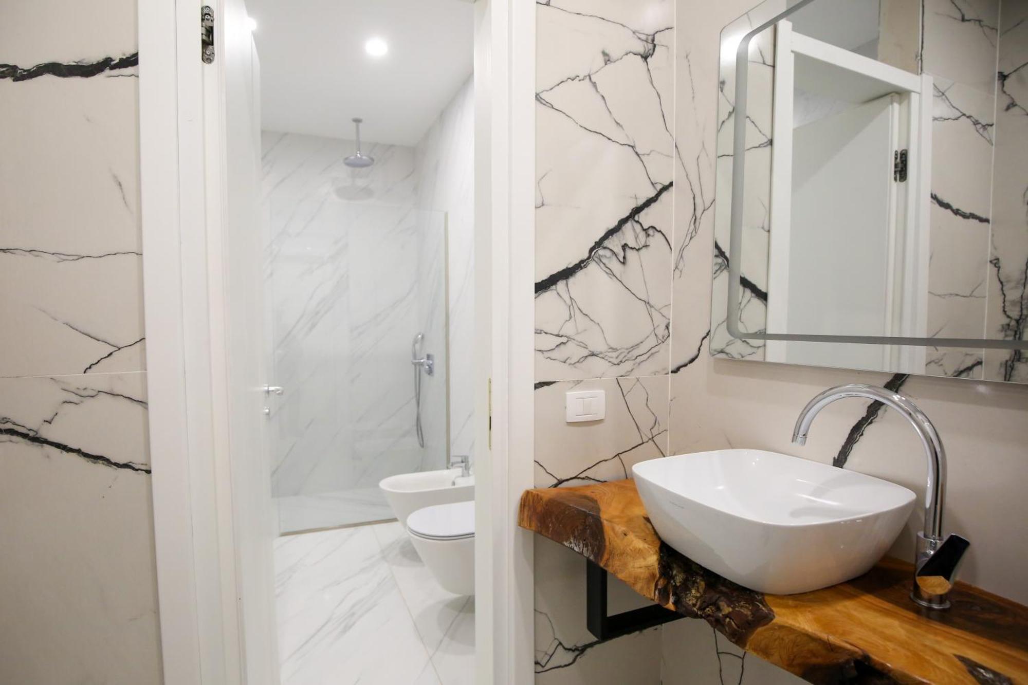 Oricon Coast Luxury Resort Orikum Ngoại thất bức ảnh