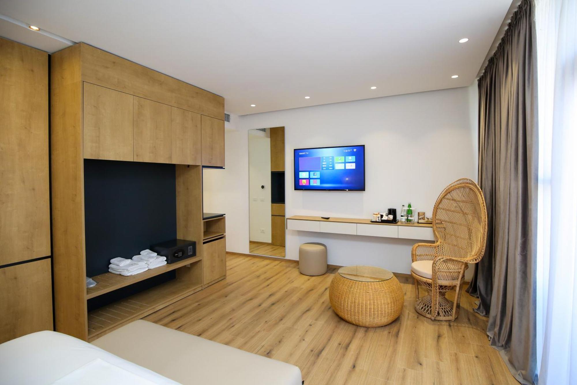 Oricon Coast Luxury Resort Orikum Ngoại thất bức ảnh